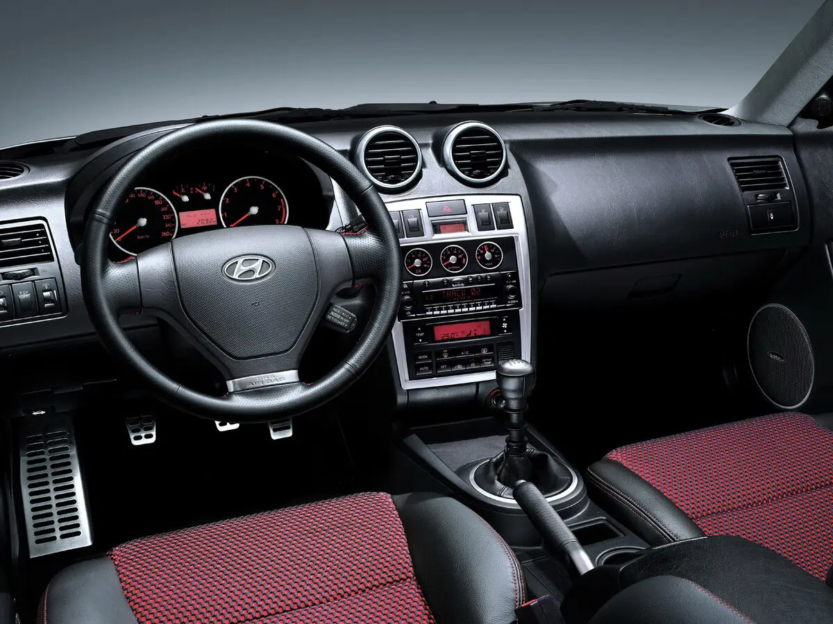 Hyundai Tiburon II (GK) Купе — сүрөт 6