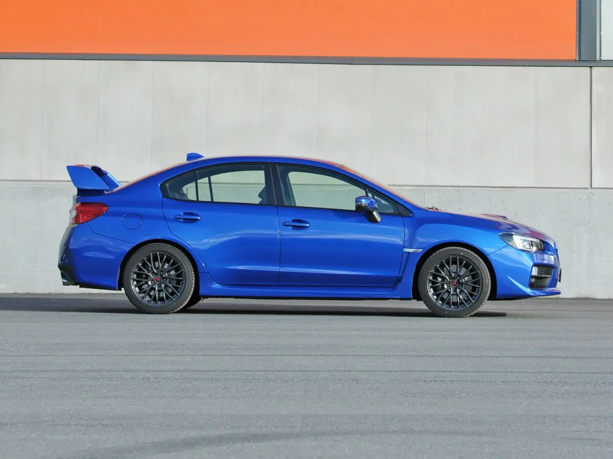 Subaru WRX STi I Седан — сүрөт 2