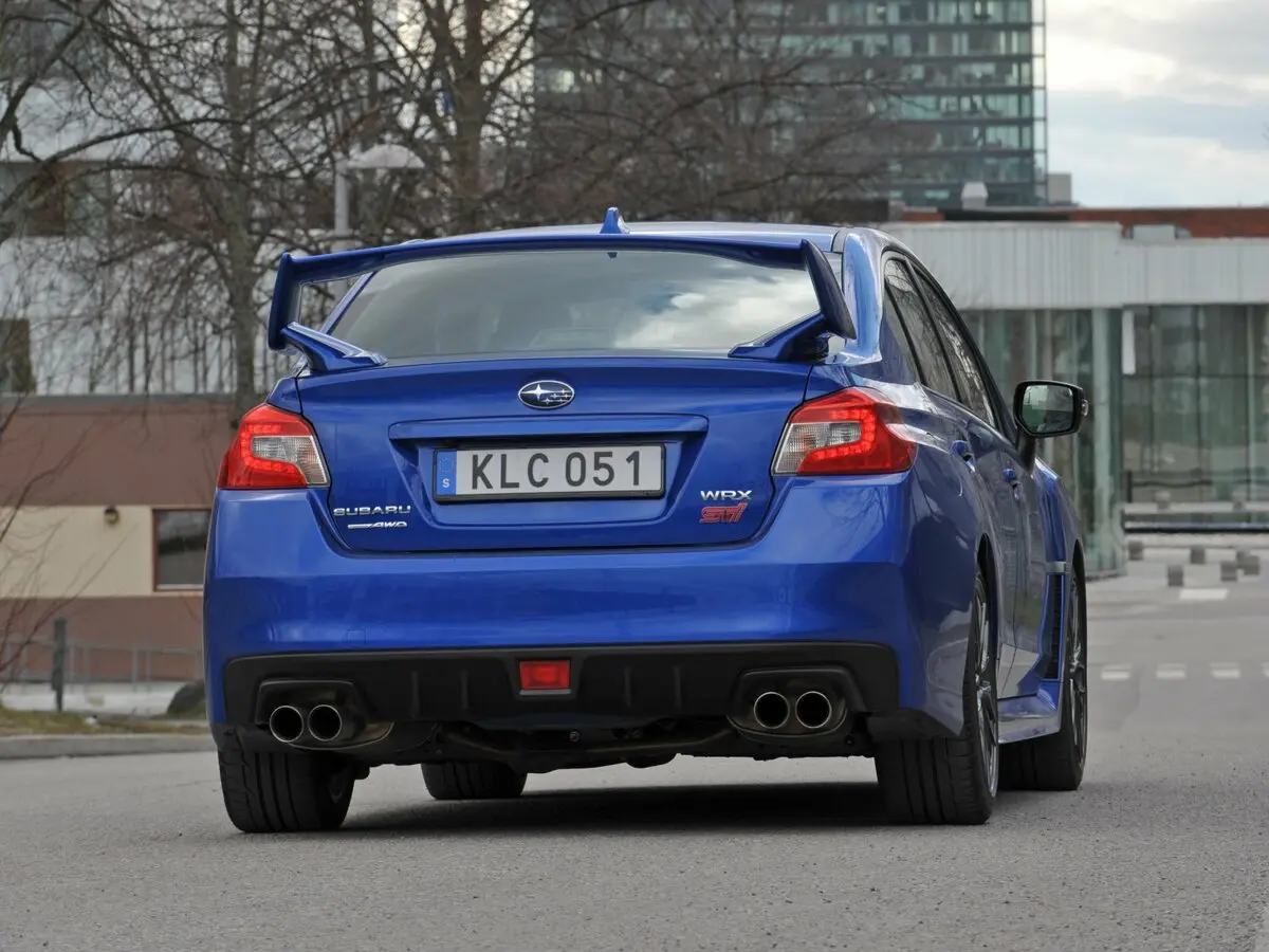 Subaru WRX STi I Седан — сүрөт 4