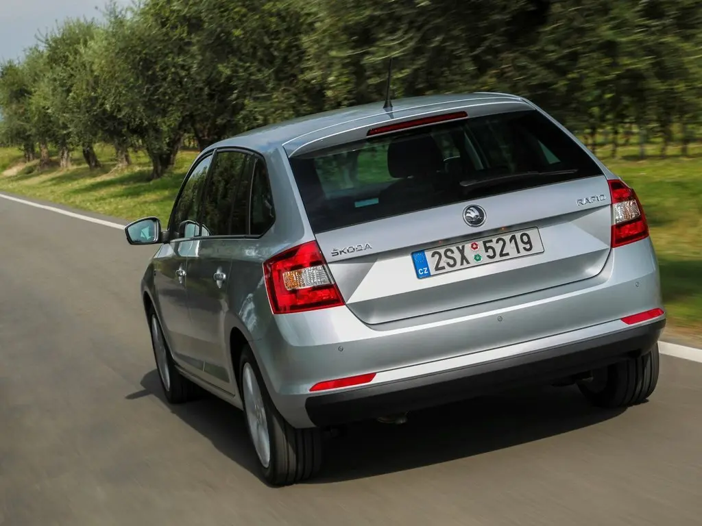 Skoda Rapid I Универсал 5 дв. Spaceback — фото 4