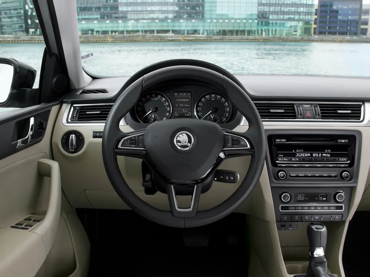 Skoda Rapid I Универсал 5 дв. Spaceback — фото 6