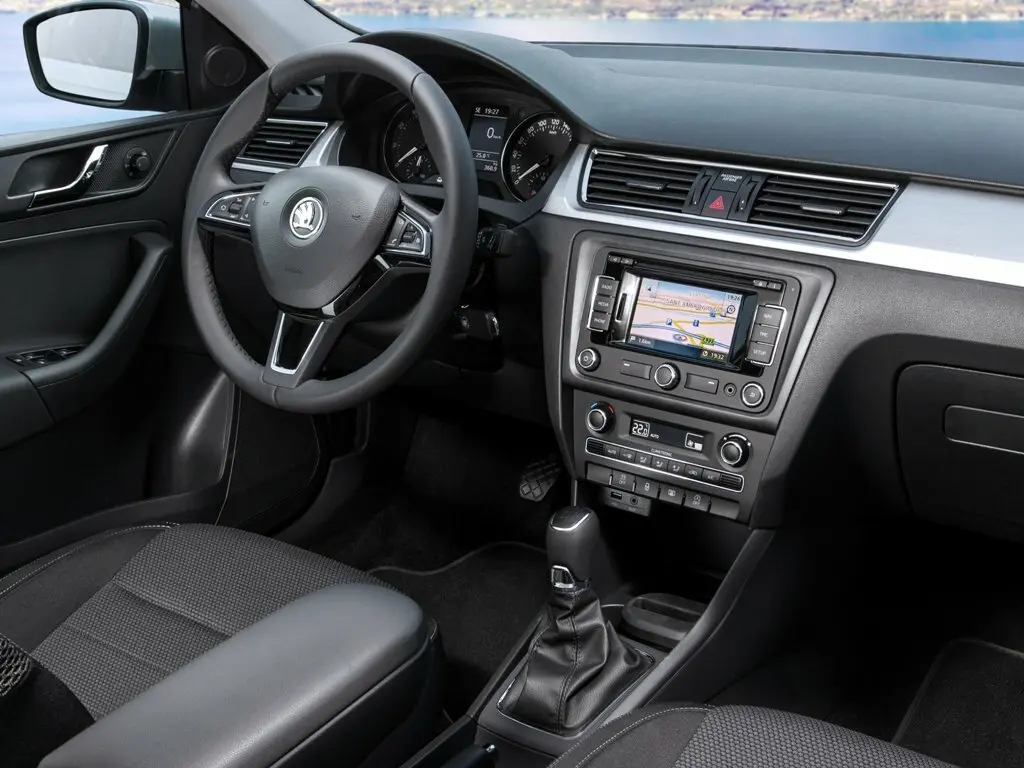 Skoda Rapid I Универсал 5 дв. Spaceback — фото 7