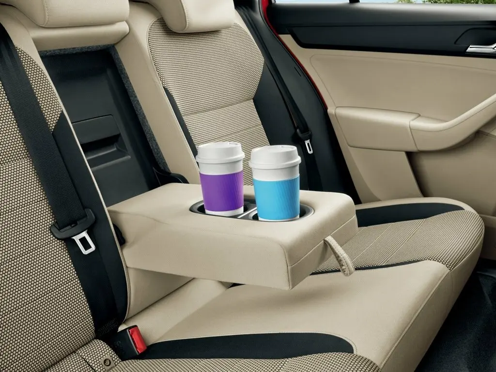 Skoda Rapid I Универсал 5 дв. Spaceback — фото 9