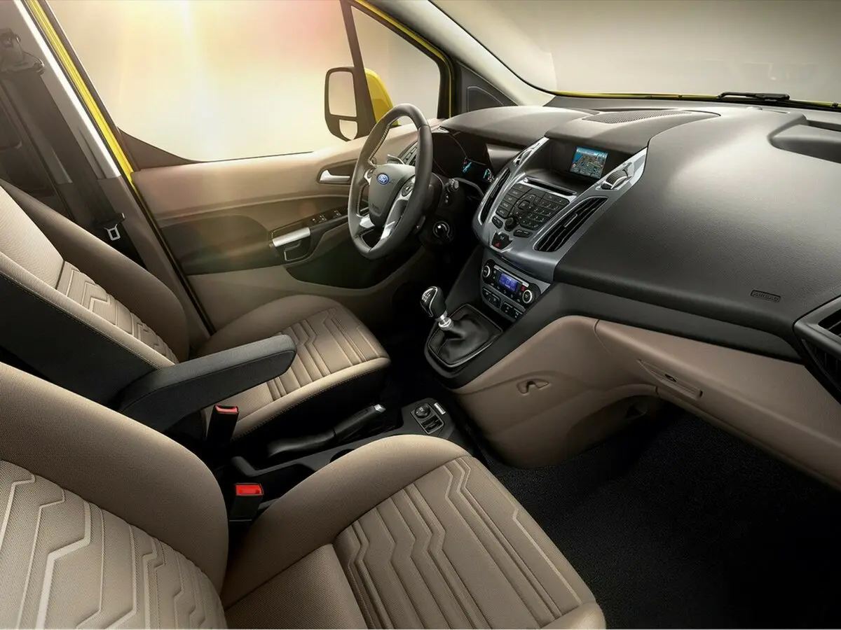 Ford Tourneo Connect II Компактвэн — photo 6