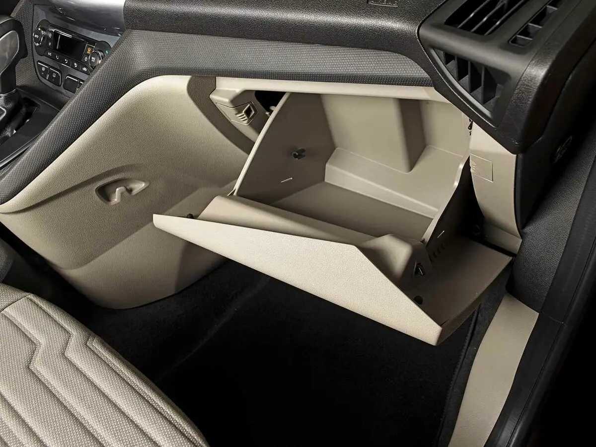 Ford Tourneo Connect II Компактвэн — photo 15