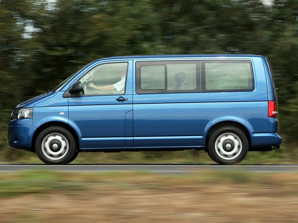 Volkswagen Multivan T5 Рестайлинг Минивэн Long — фото 2