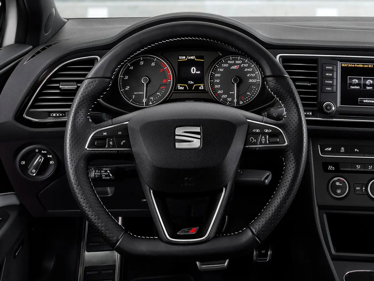 SEAT Leon Cupra III Хэтчбек 3 дв. — сүрөт 10