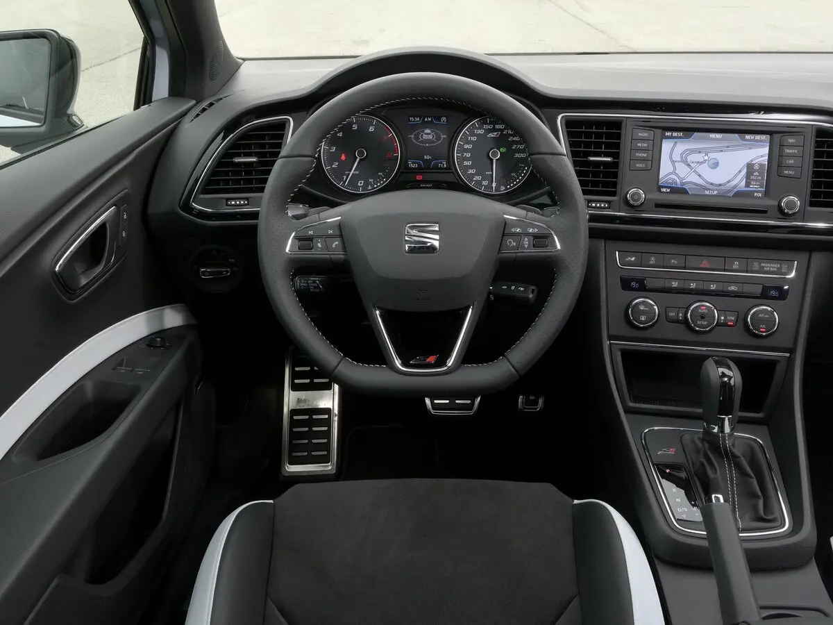 SEAT Leon Cupra III Хэтчбек 5 дв. — сүрөт 6