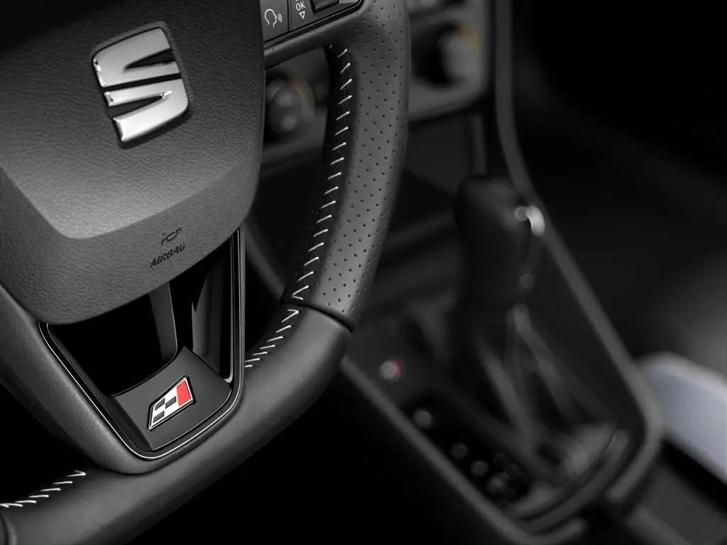 SEAT Leon Cupra III Хэтчбек 5 дв. — сүрөт 12