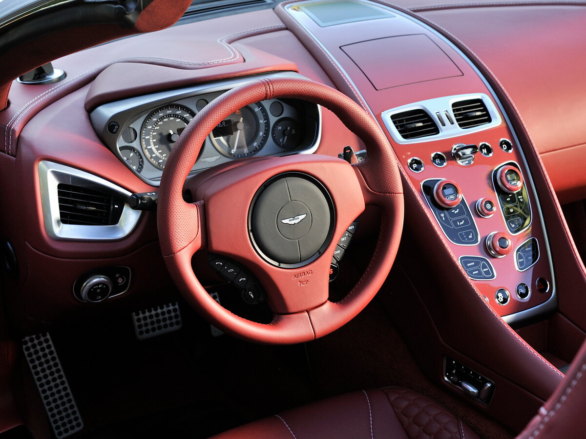 Aston Martin Vanquish II Родстер Volante — фото 8