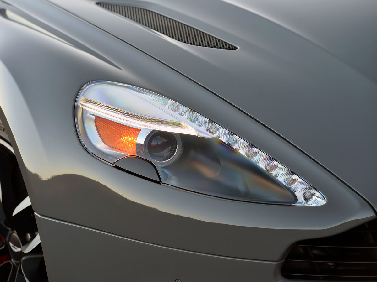 Aston Martin Vanquish II Родстер Volante — фото 11