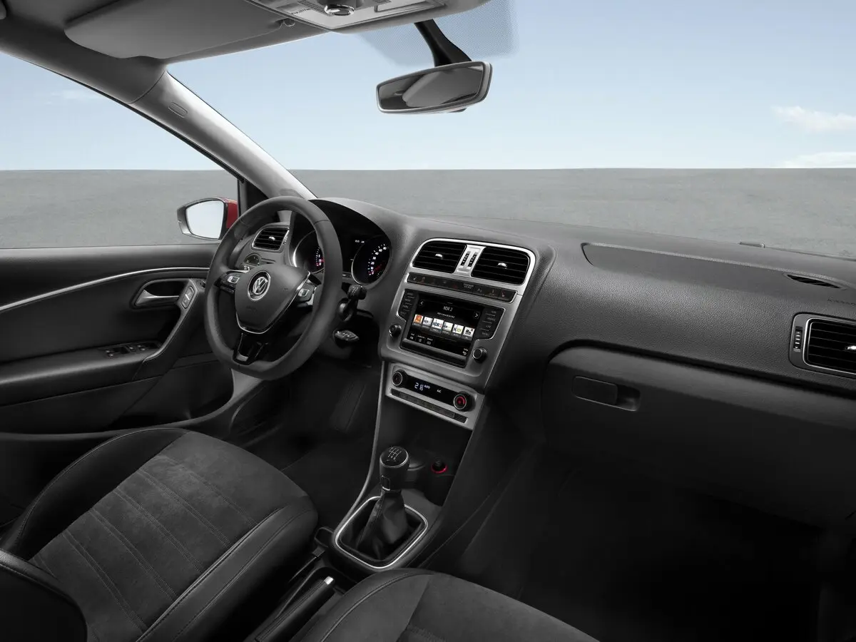 Volkswagen Polo V Рестайлинг Хэтчбек 3 дв. — фото 7
