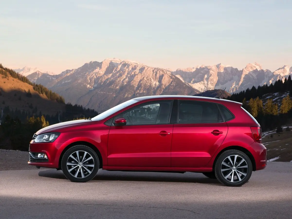 Volkswagen Polo V Рестайлинг Хэтчбек 5 дв. — фото 2