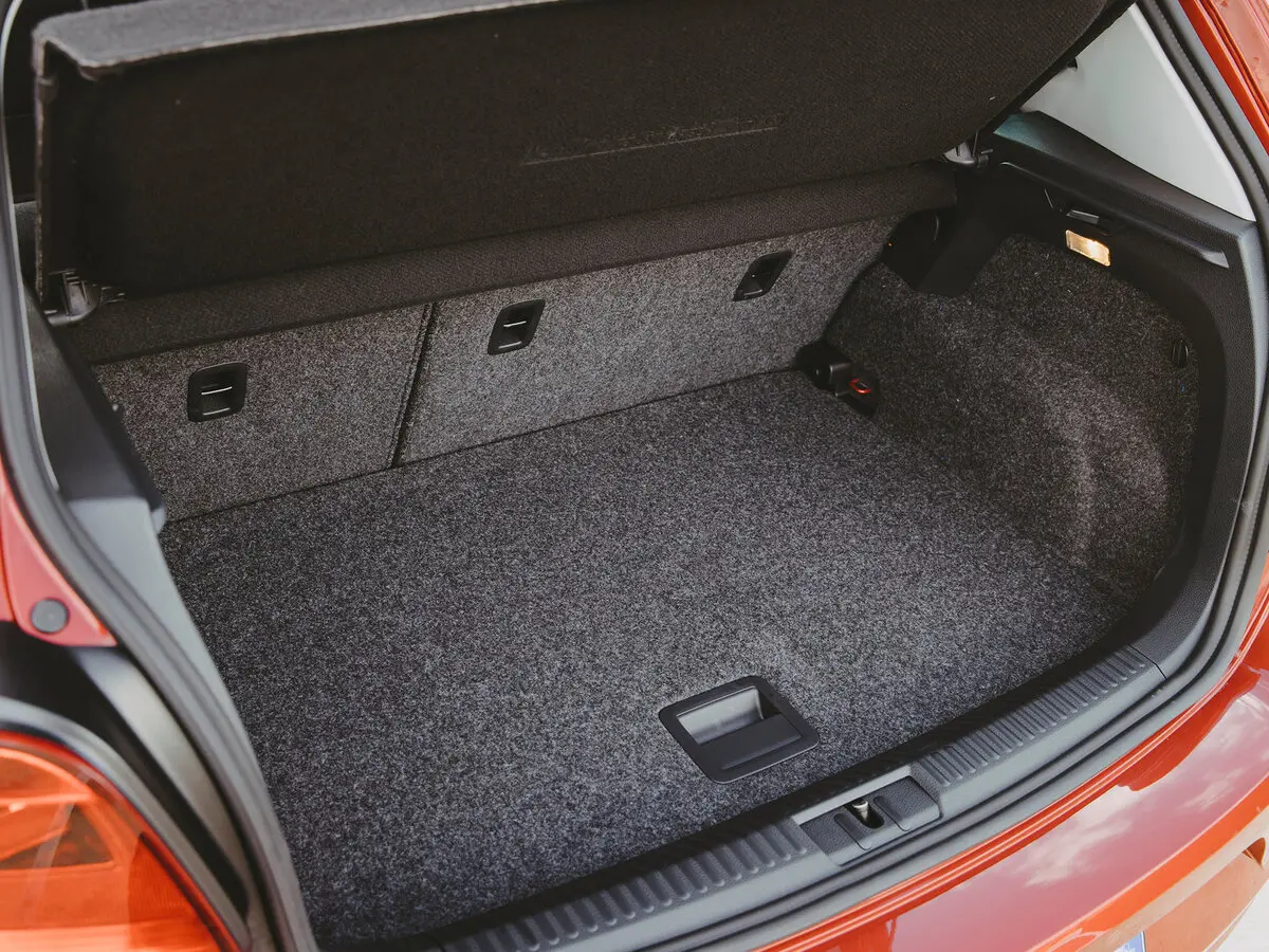 Volkswagen Polo V Рестайлинг Хэтчбек 5 дв. — фото 11