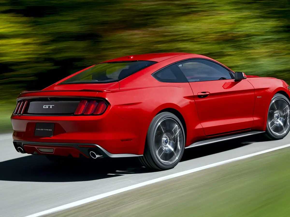 Ford Mustang VI Купе — 照片 5