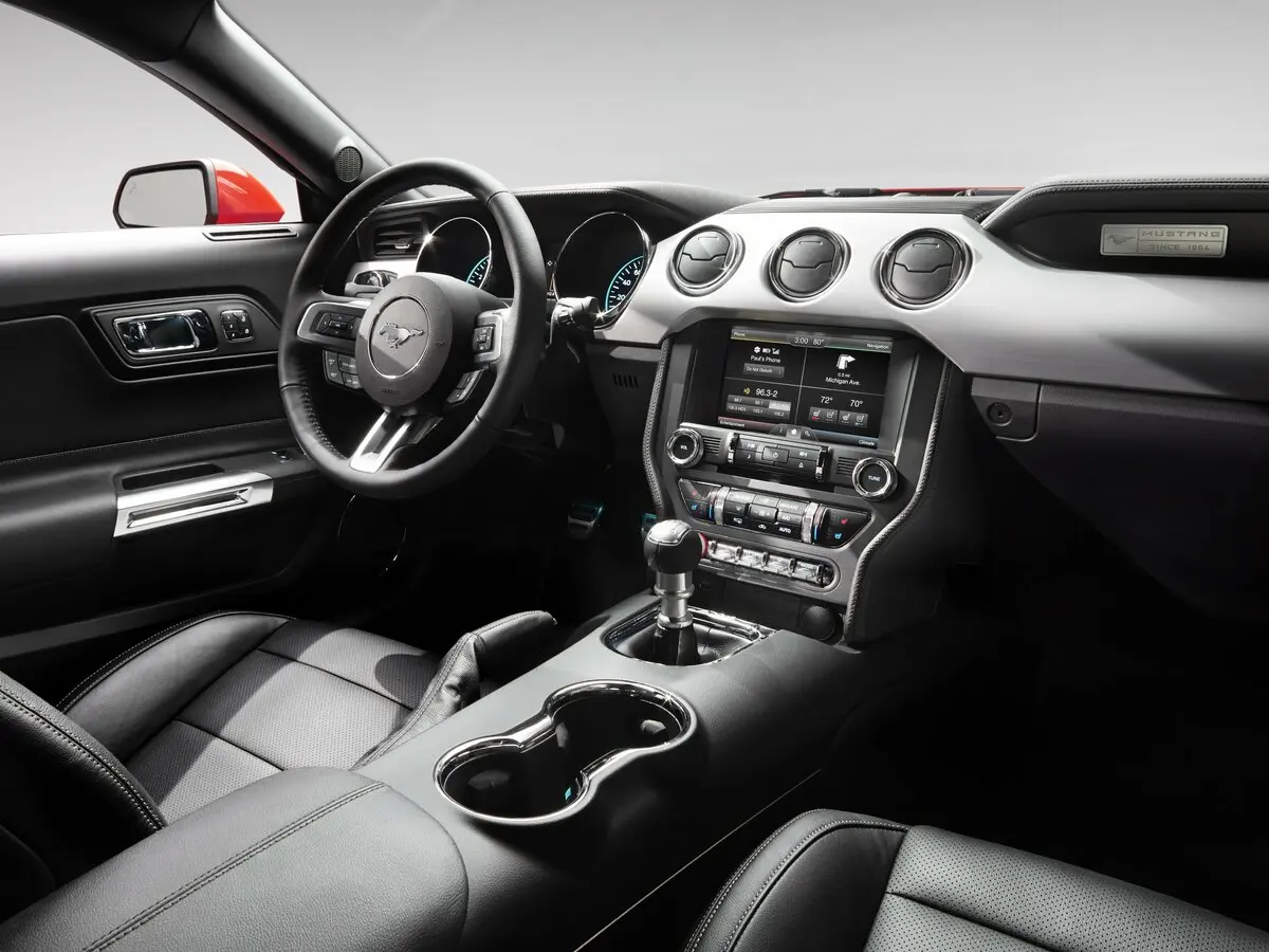 Ford Mustang VI Кабриолет — сүрөт 5
