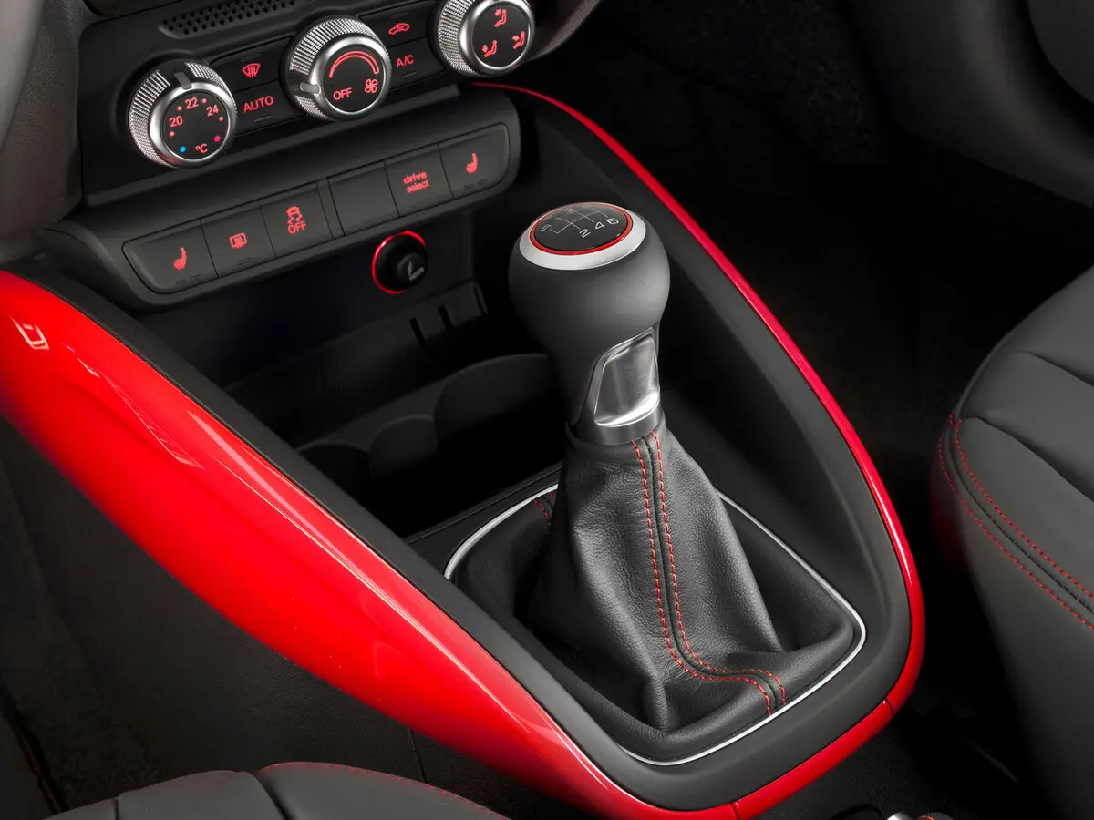 Audi S1 I (8X) Хэтчбек 3 дв. — photo 10