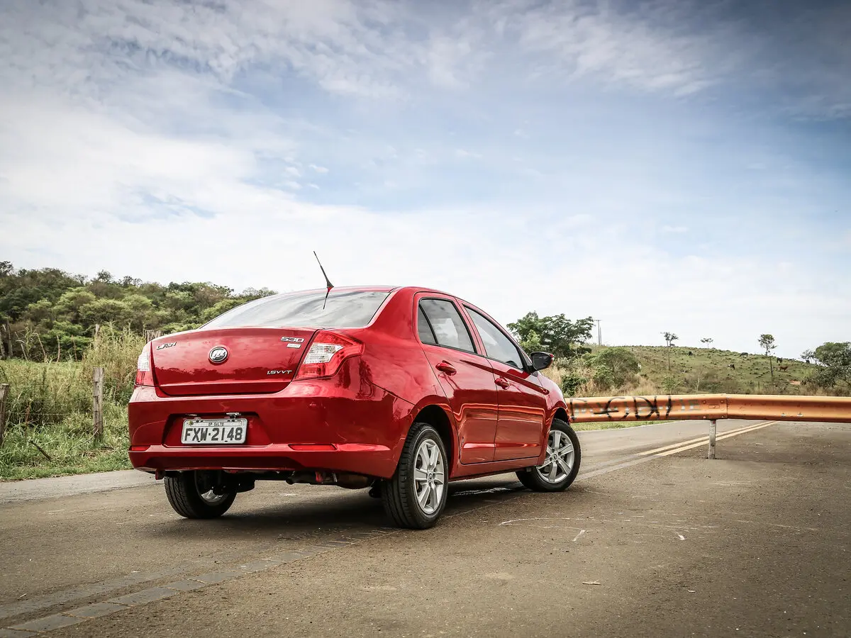 Lifan Celliya (530) 2014 – 2018 Седан — сүрөт 4