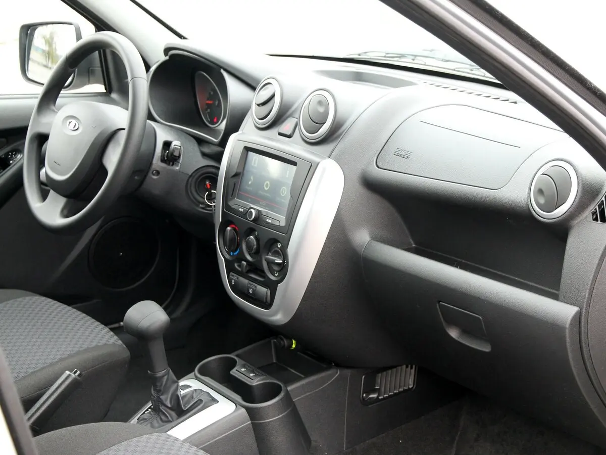 Lada (ВАЗ) Granta I Лифтбек — сүрөт 7