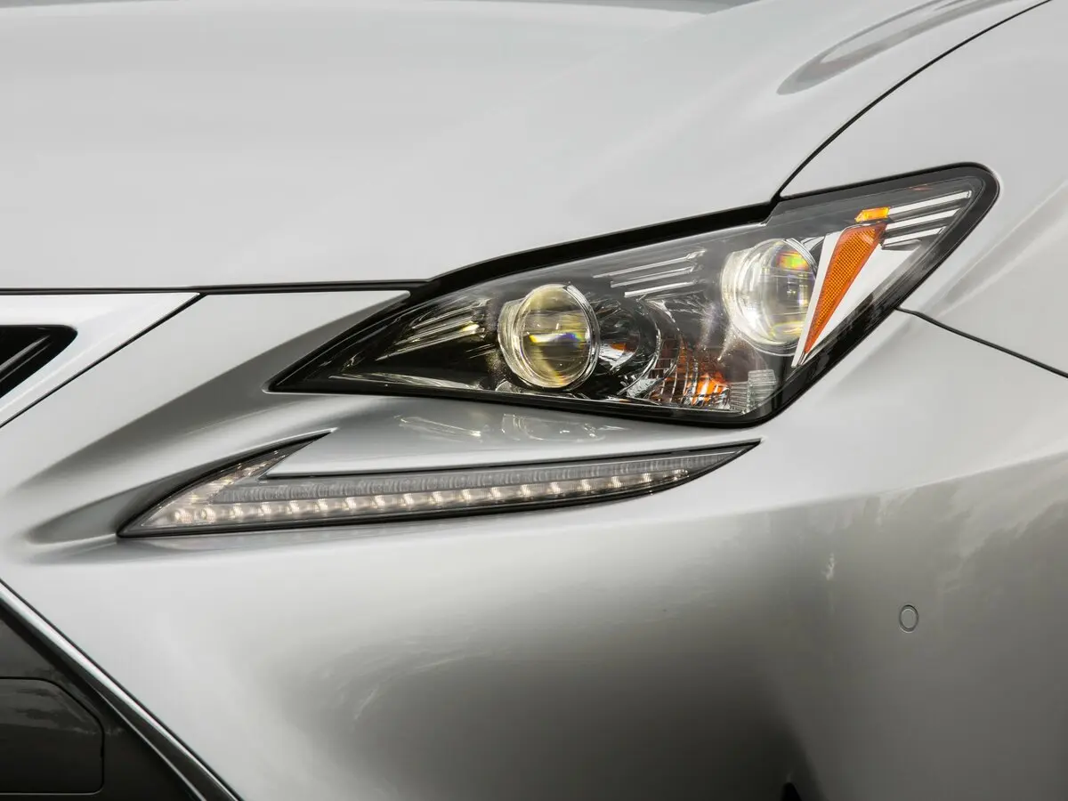 Lexus RC I Купе — сүрөт 14