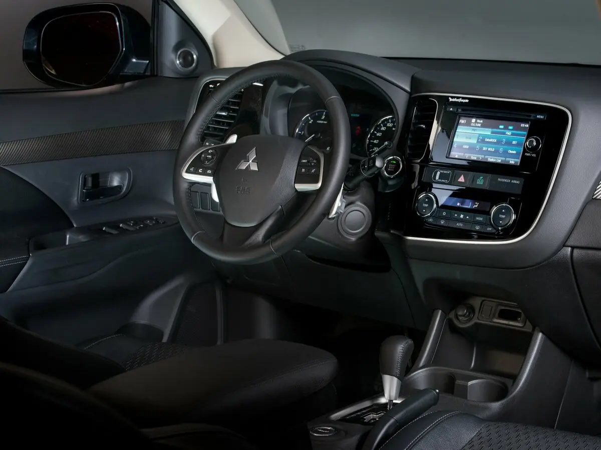 Mitsubishi Outlander III Рестайлинг Внедорожник 5 дв. — сүрөт 6