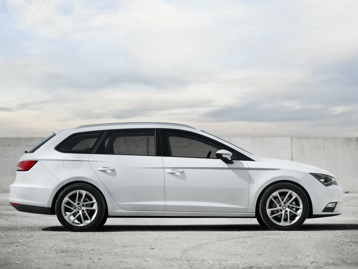 SEAT Leon III Универсал 5 дв. — 照片 2