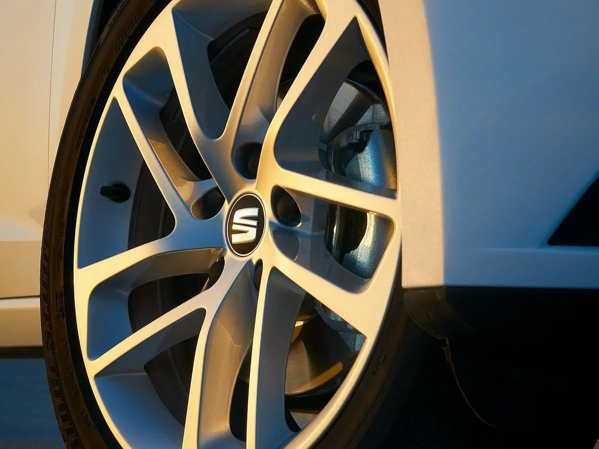 SEAT Leon III Универсал 5 дв. — 照片 15