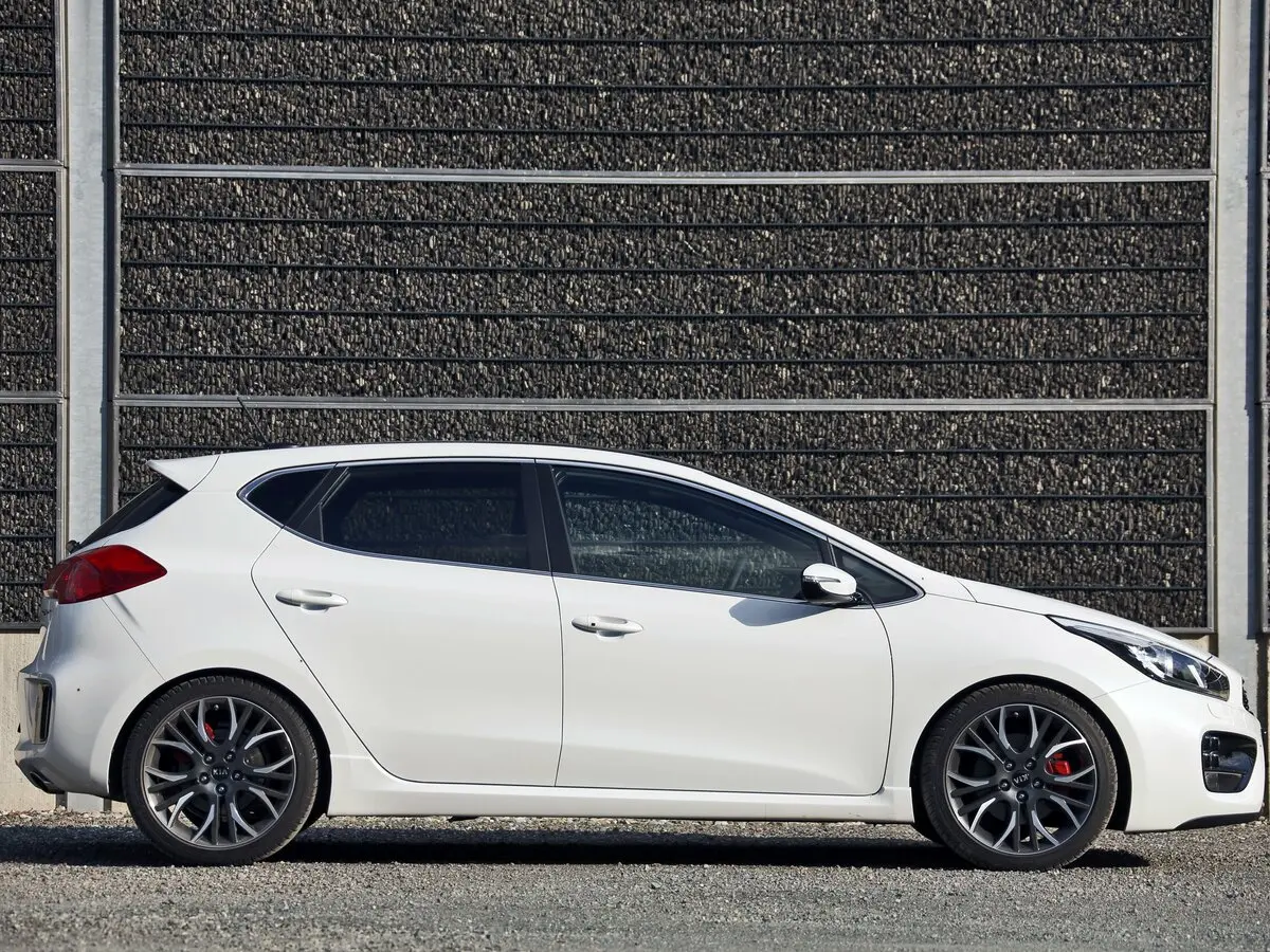 Kia Ceed GT I Хэтчбек 5 дв. — сүрөт 2