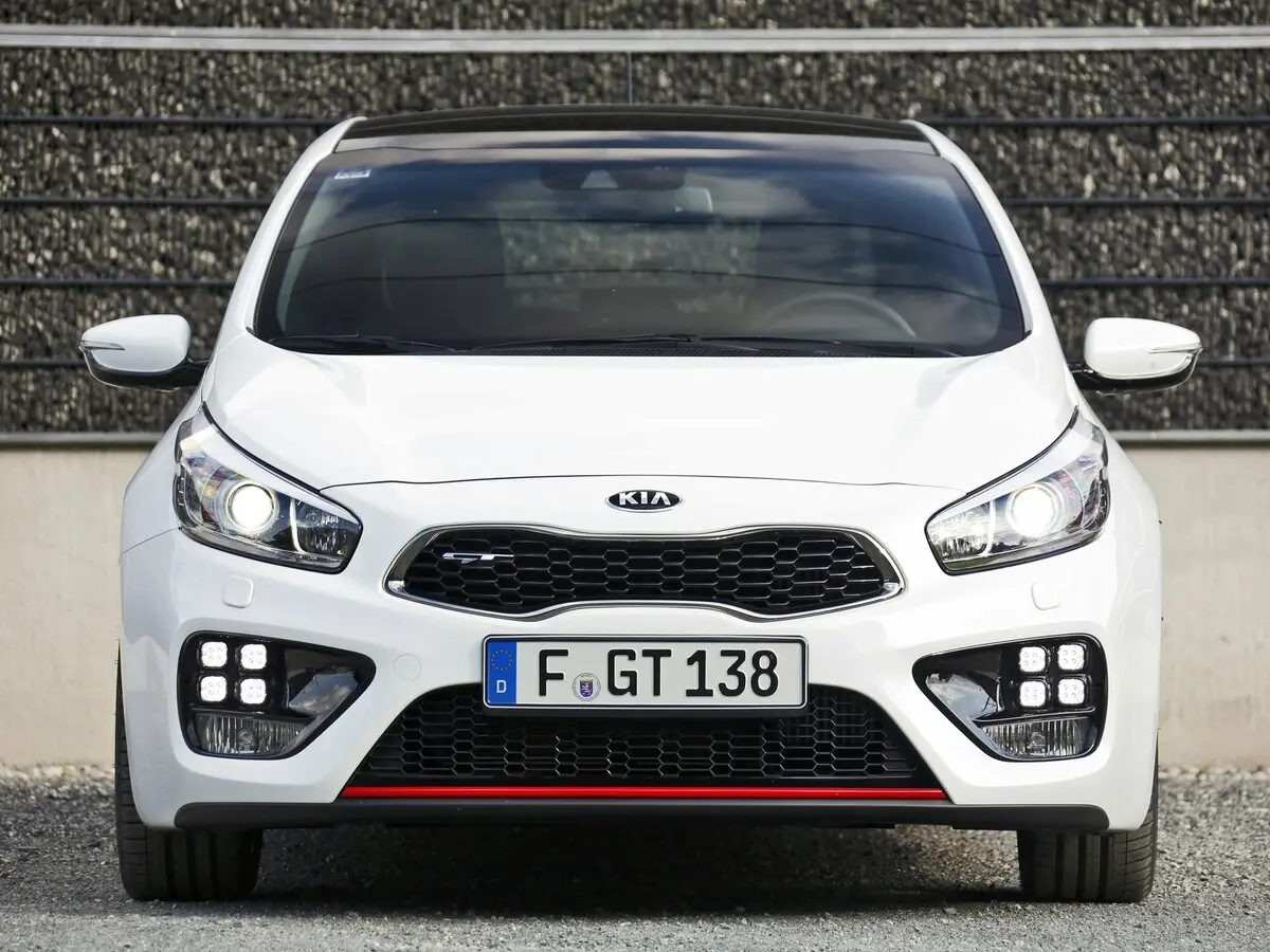 Kia Ceed GT I Хэтчбек 5 дв. — сүрөт 3