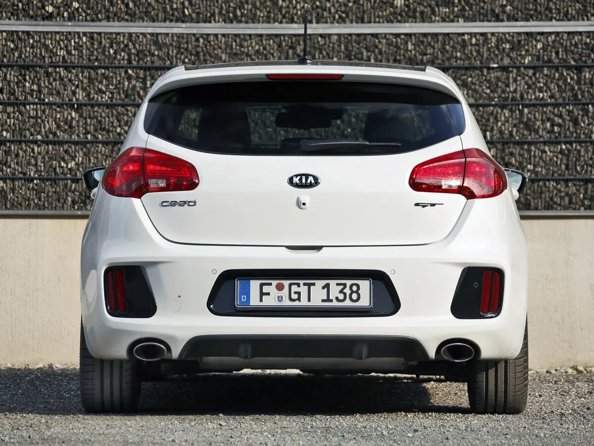Kia Ceed GT I Хэтчбек 5 дв. — сүрөт 4