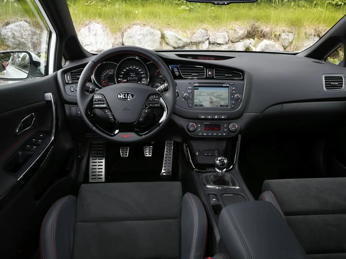 Kia Ceed GT I Хэтчбек 5 дв. — сүрөт 6