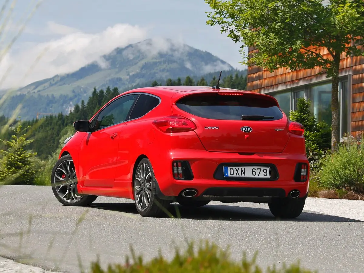 Kia Ceed GT I Хэтчбек 3 дв. — photo 5