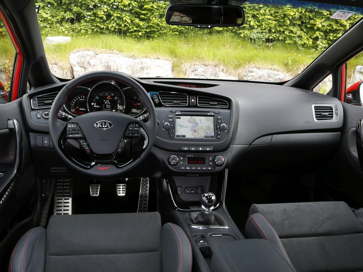 Kia Ceed GT I Хэтчбек 3 дв. — фото 6