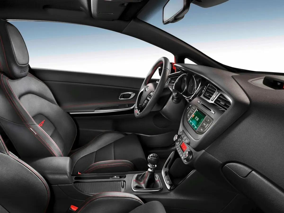 Kia Ceed GT I Хэтчбек 3 дв. — photo 7