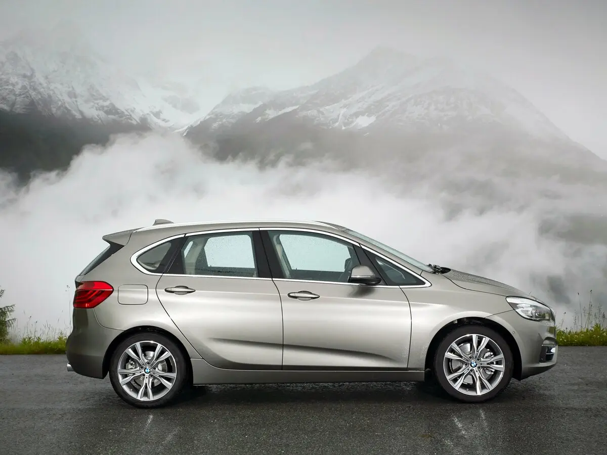 BMW 2 серии Active Tourer F45 Компактвэн — photo 2