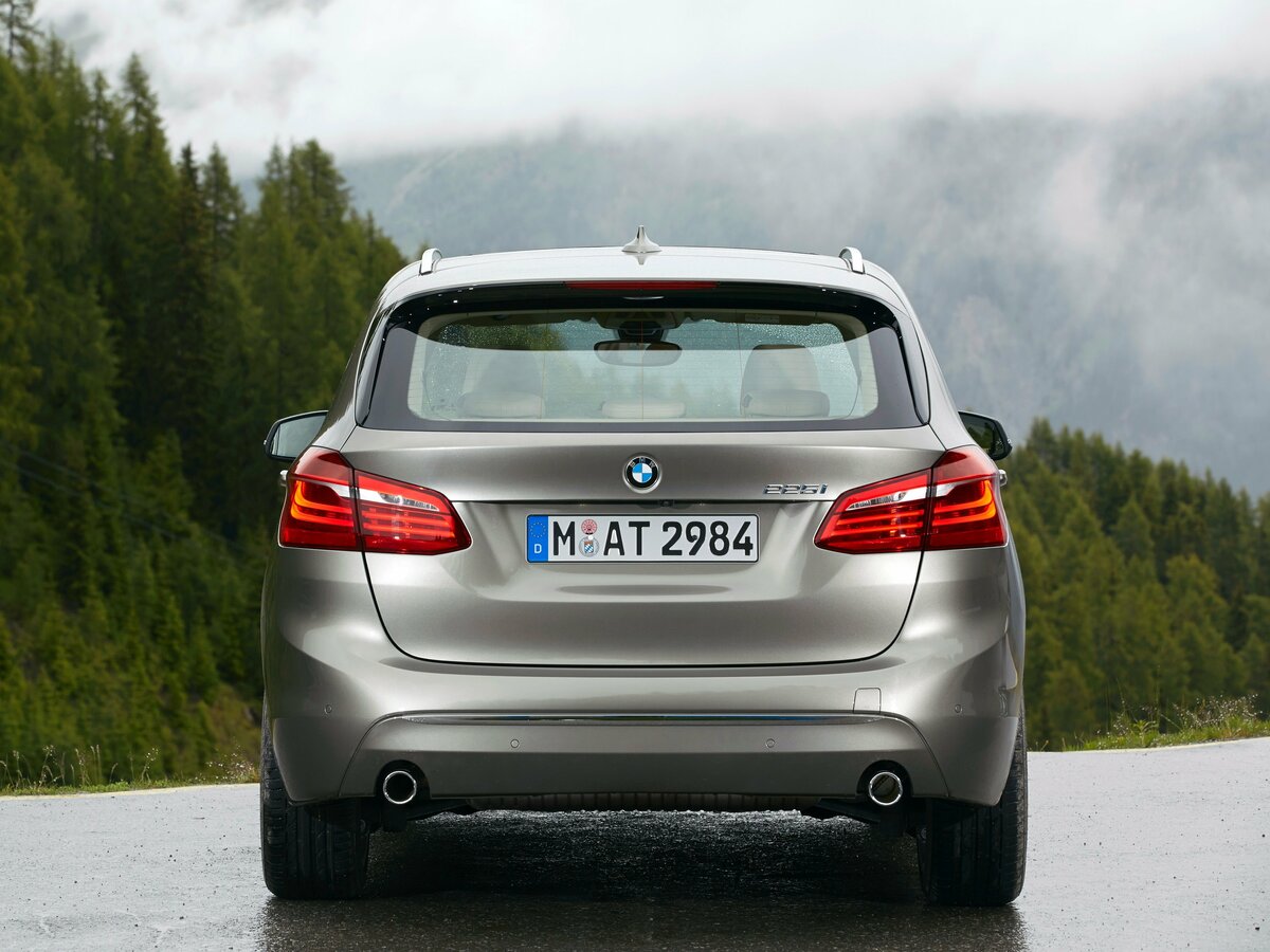 BMW 2 серии Active Tourer F45 Компактвэн — фото 4