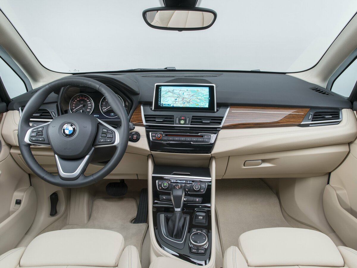 BMW 2 серии Active Tourer F45 Компактвэн