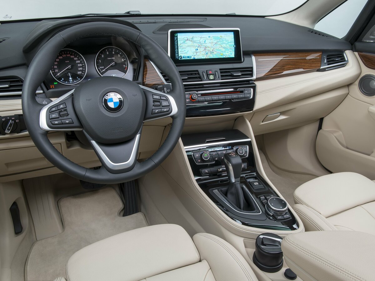 BMW 2 серии Active Tourer F45 Компактвэн