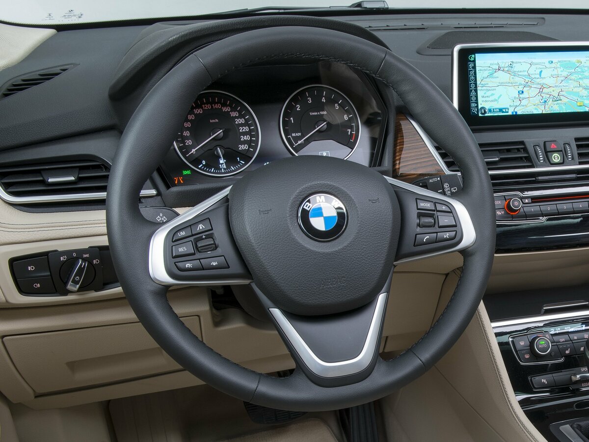 BMW 2 серии Active Tourer F45 Компактвэн