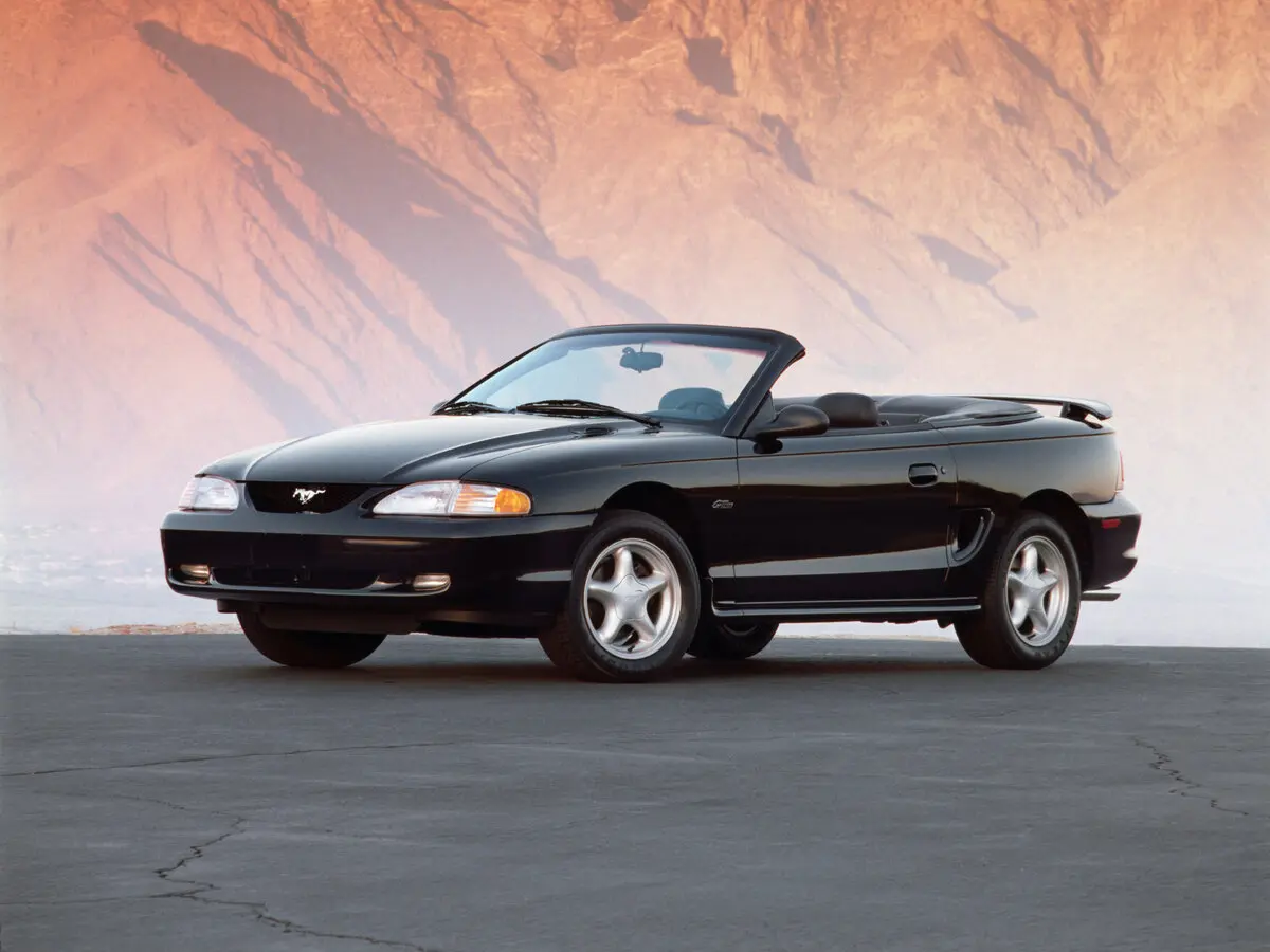 Ford Mustang IV Кабриолет