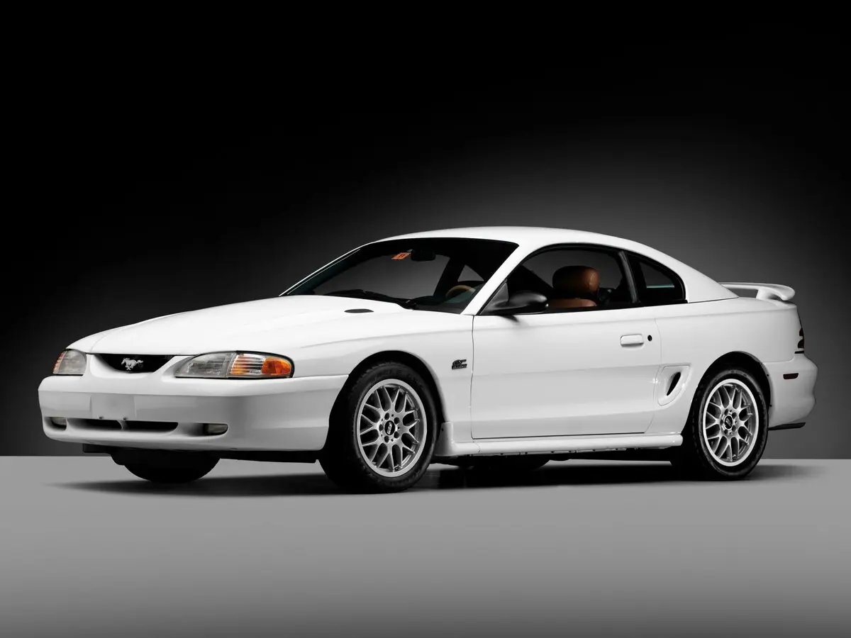 Ford Mustang IV Купе