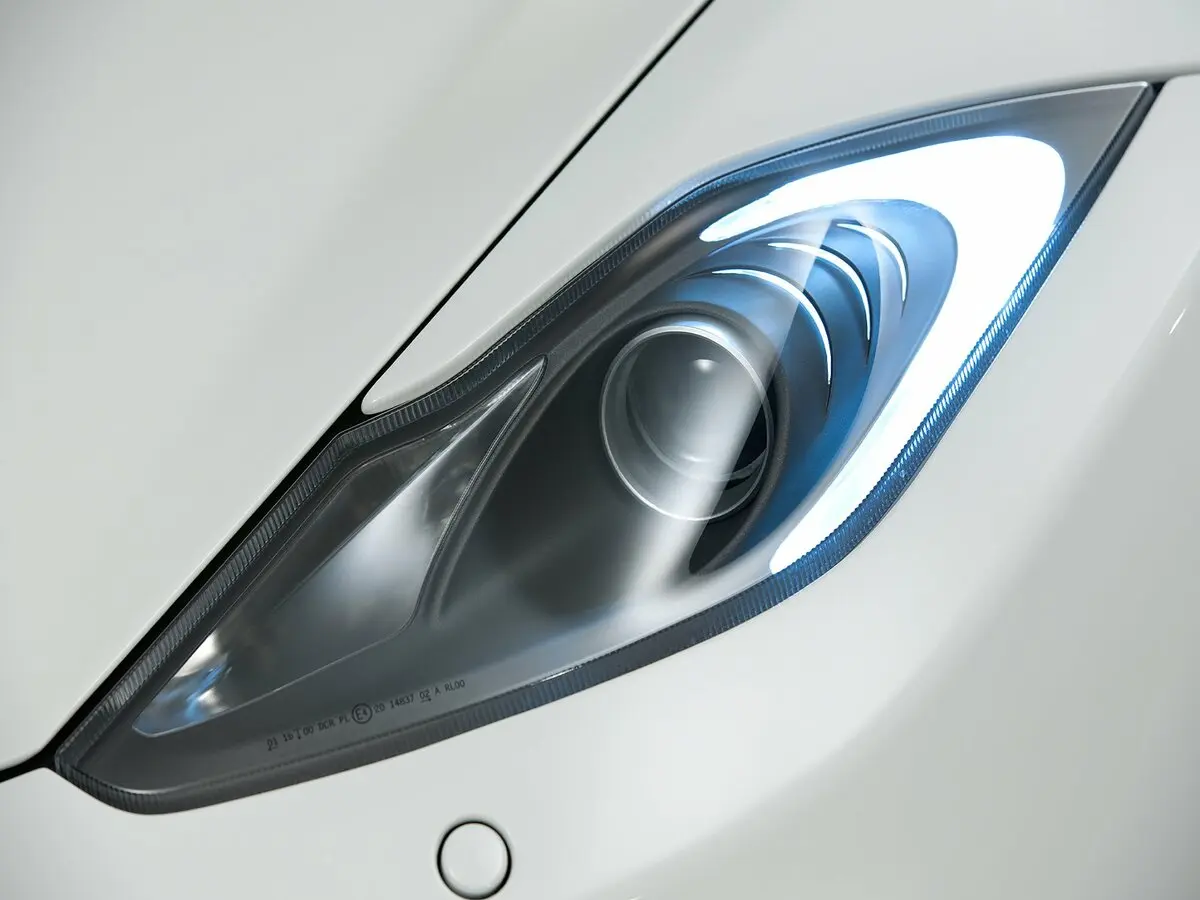 McLaren MP4-12C 2011 – 2014 Купе — photo 14