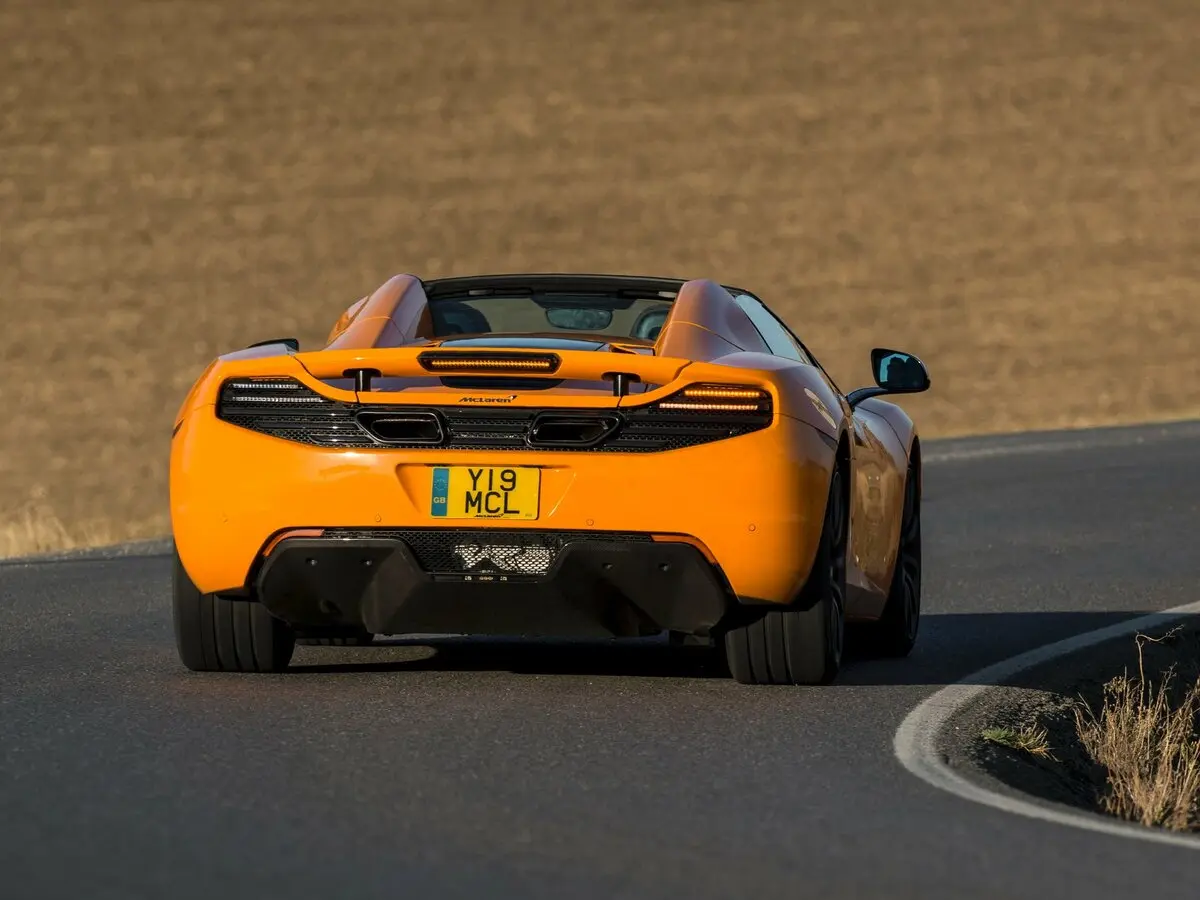 McLaren MP4-12C 2011 – 2014 Родстер — photo 4