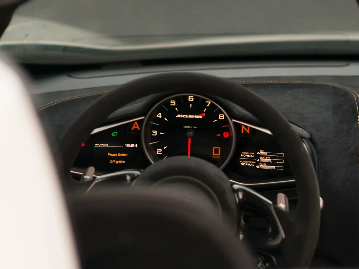 McLaren 650S 2014 – 2017 Родстер — сүрөт 9