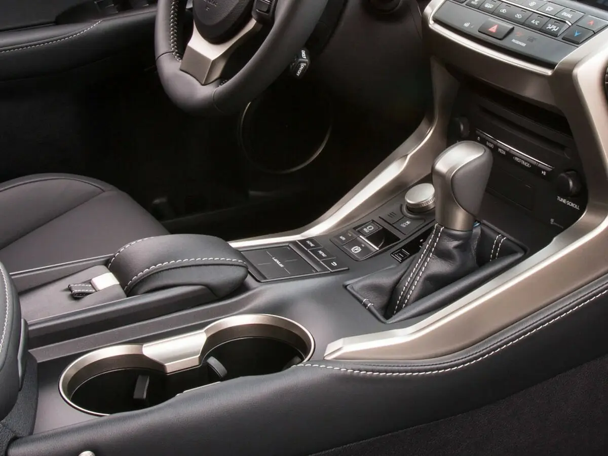 Lexus NX I Внедорожник 5 дв. — фото 13