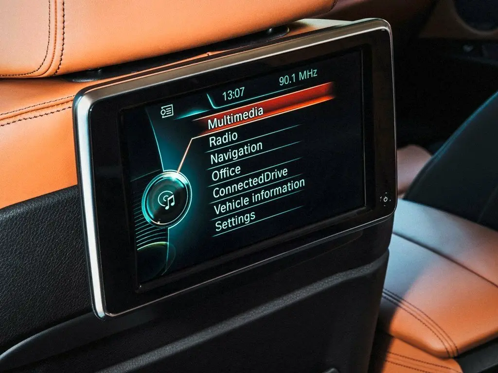 BMW X6 II (F16) Внедорожник 5 дв. — сүрөт 18