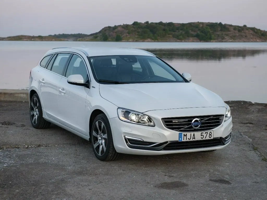 Volvo V60 I Рестайлинг Универсал 5 дв. Plug-in-Hybrid — сүрөт 3