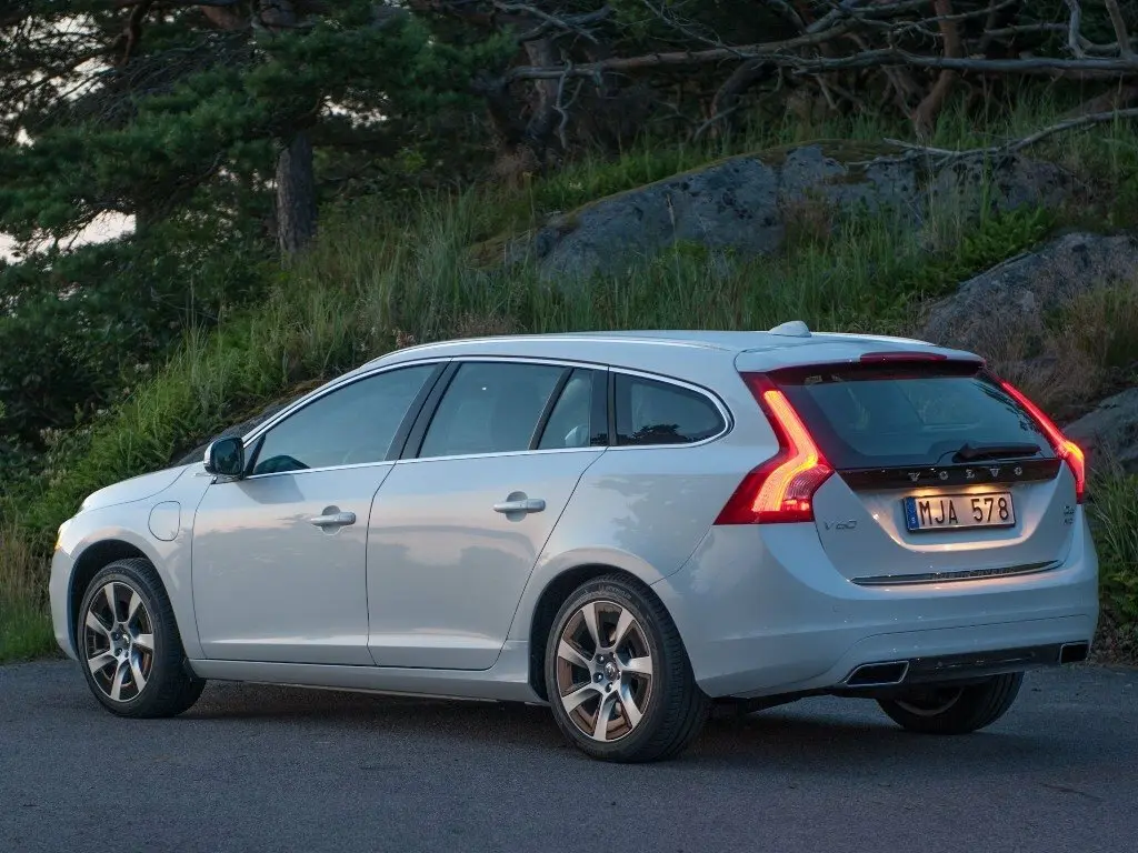 Volvo V60 I Рестайлинг Универсал 5 дв. Plug-in-Hybrid — сүрөт 5