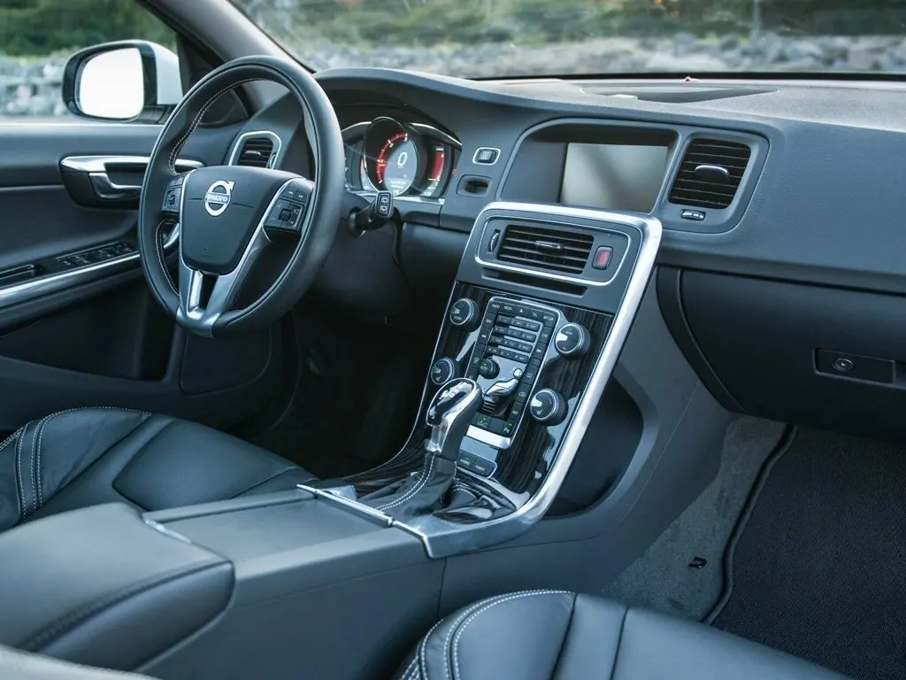 Volvo V60 I Рестайлинг Универсал 5 дв. Plug-in-Hybrid — сүрөт 6