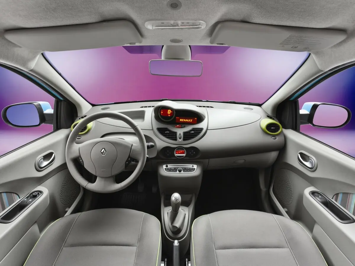 Renault Twingo II Рестайлинг Хэтчбек 3 дв. — 照片 6